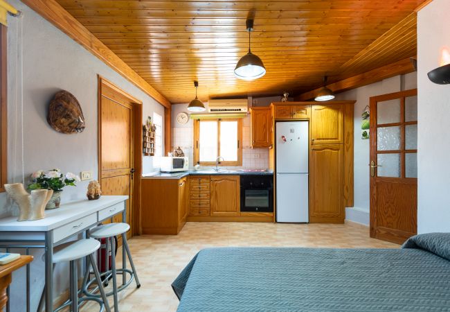 Casa en San Bartolomé de Tirajana - Camping Cabin - Private Solarium & Pool - BBQ Casa en San Bartolomé de Tirajana - Camping Cabin - Private Solarium & Pool - BBQ