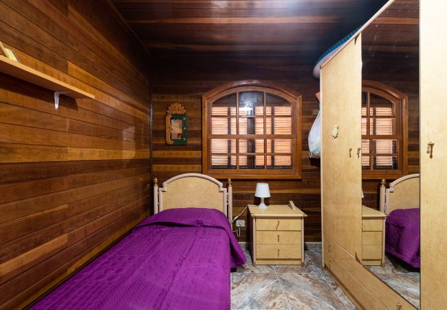 Casa en San Bartolomé de Tirajana - Camping Cabin - Private Solarium & Pool - BBQ Casa en San Bartolomé de Tirajana - Camping Cabin - Private Solarium & Pool - BBQ