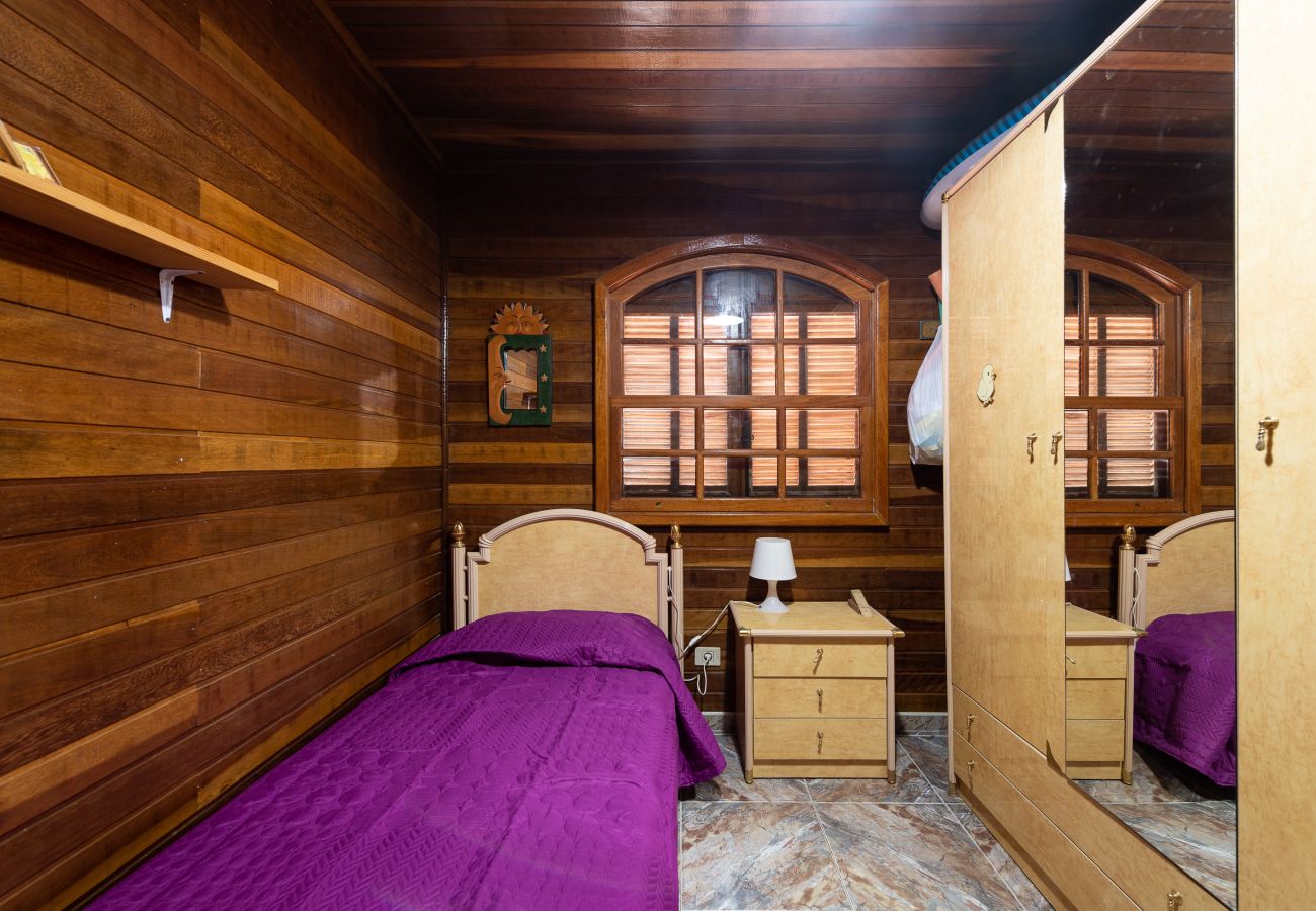 Casa en San Bartolomé de Tirajana - Camping Cabin - Private Solarium & Pool - BBQ Casa en San Bartolomé de Tirajana - Camping Cabin - Private Solarium & Pool - BBQ