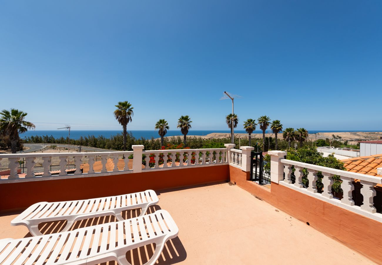 Casa en San Bartolomé de Tirajana - Camping Cabin - Private Solarium & Pool - BBQ Casa en San Bartolomé de Tirajana - Camping Cabin - Private Solarium & Pool - BBQ