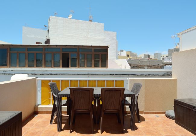 Apartamento en Arrecife - Centric Home - Solarium Terrace - Sea Views Apartamento en Arrecife - Centric Home - Solarium Terrace - Sea Views