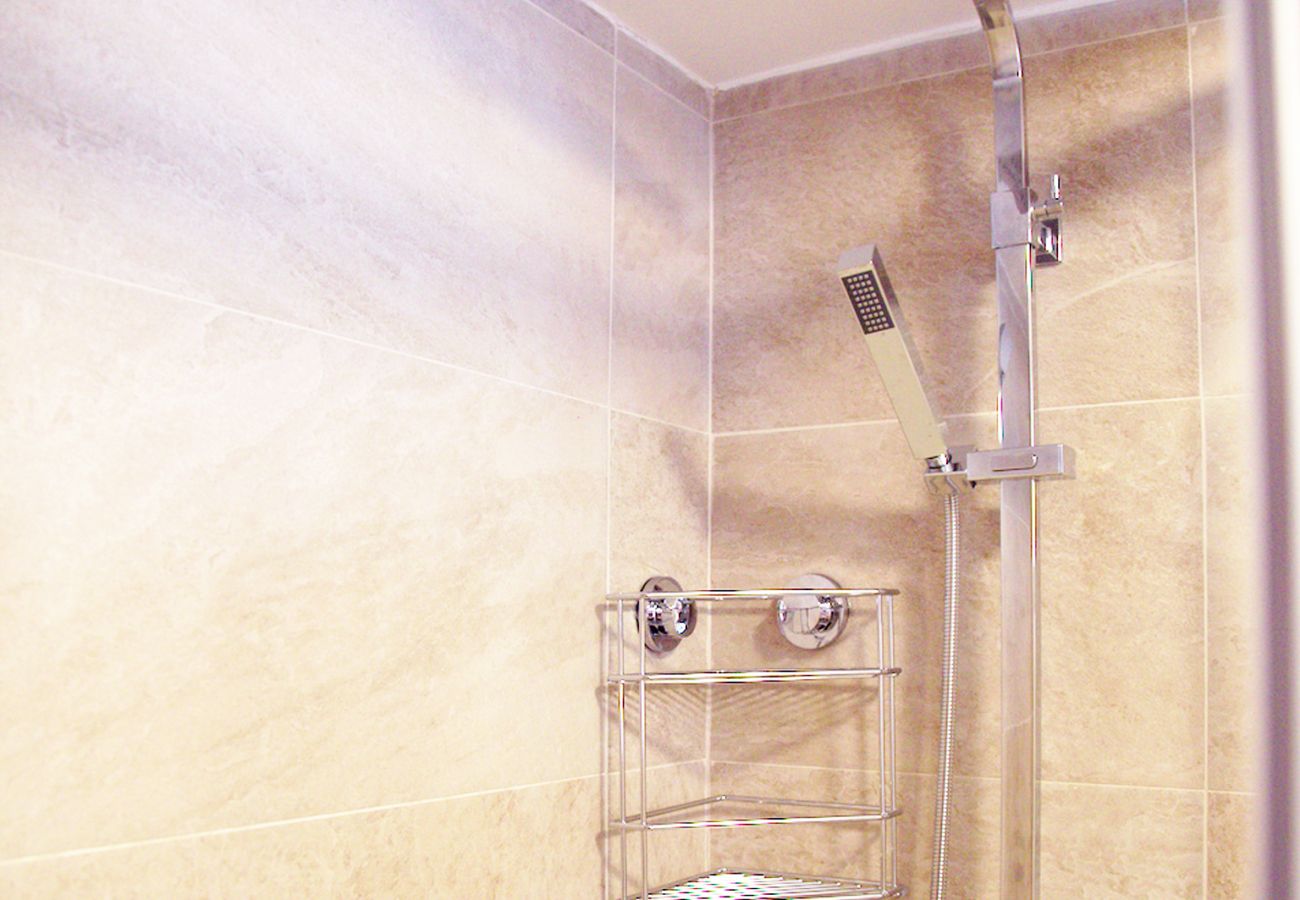 Bungalow en Adeje - 2 min Walk to Beach - Private Solarium Bungalow Bungalow en Adeje - 2 min Walk to Beach - Private Solarium Bungalow