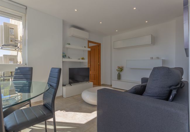 Apartamento en Benidorm - Amazing Benidorm Views 2BR Flat - Pool - Parking Apartamento en Benidorm - Amazing Benidorm Views 2BR Flat - Pool - Parking