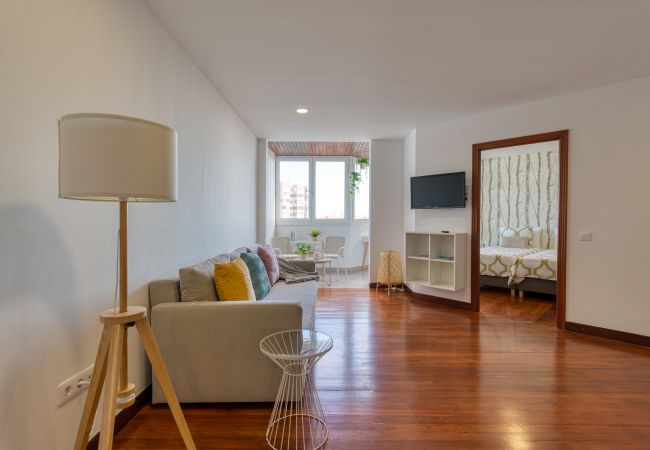 Apartamento en Las Palmas de Gran Canaria - Bright Townhouse - Views - 5 min walk to the Beach Apartamento en Las Palmas de Gran Canaria - Bright Townhouse - Views - 5 min walk to the Beach