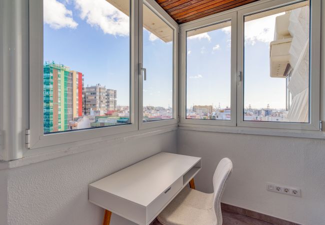 Apartamento en Las Palmas de Gran Canaria - Bright Townhouse - Views - 5 min walk to the Beach Apartamento en Las Palmas de Gran Canaria - Bright Townhouse - Views - 5 min walk to the Beach