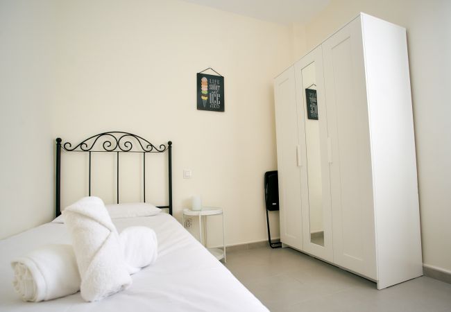 Apartamento en Las Palmas de Gran Canaria - Work & Pet friendly Urban Flat close to the Beach Apartamento en Las Palmas de Gran Canaria - Work & Pet friendly Urban Flat close to the Beach