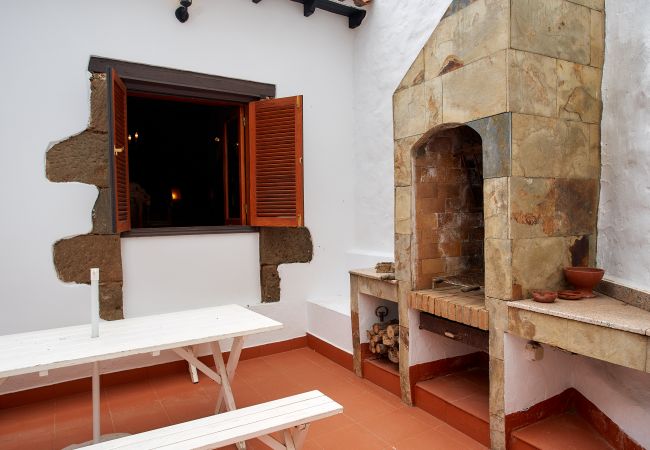 Casa en Vega de San Mateo - Canarian Rural 4BR Home with Terrace - Views - BBQ Casa en Vega de San Mateo - Canarian Rural 4BR Home with Terrace - Views - BBQ