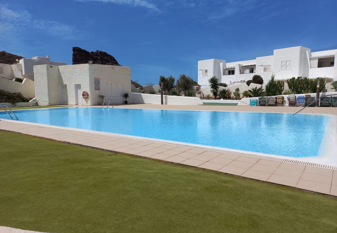 Apartamento en Agaete - 2BR Home - 3 min to Agaete Beach - Pool Apartamento en Agaete - 2BR Home - 3 min to Agaete Beach - Pool