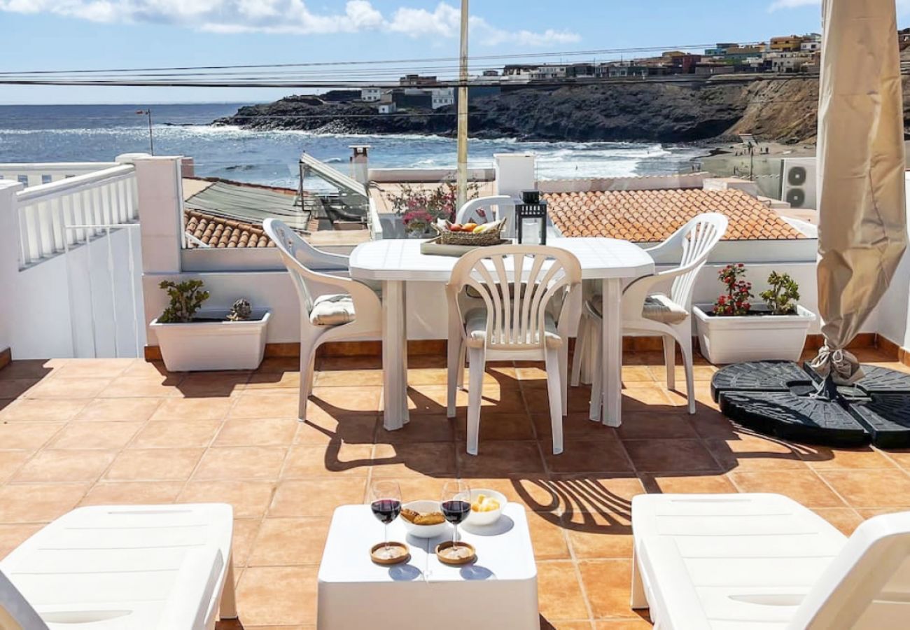 Casa en Telde - Harmony Beach House - 2BR Sea Views Terrace