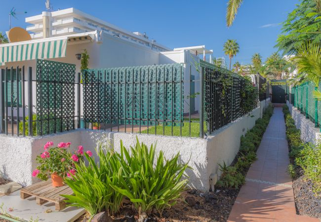 Bungalow en San Bartolomé de Tirajana - Luxury Bungalow - Private Terrace - Pool - AirCon Bungalow en San Bartolomé de Tirajana - Luxury Bungalow - Private Terrace - Pool - AirCon