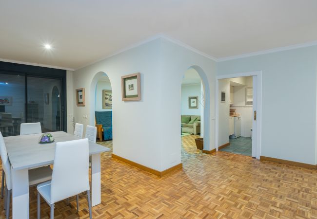 Casa adosada en Las Palmas de Gran Canaria - 2BR Penthouse with Terrace and City views Casa adosada en Las Palmas de Gran Canaria - 2BR Penthouse with Terrace and City views