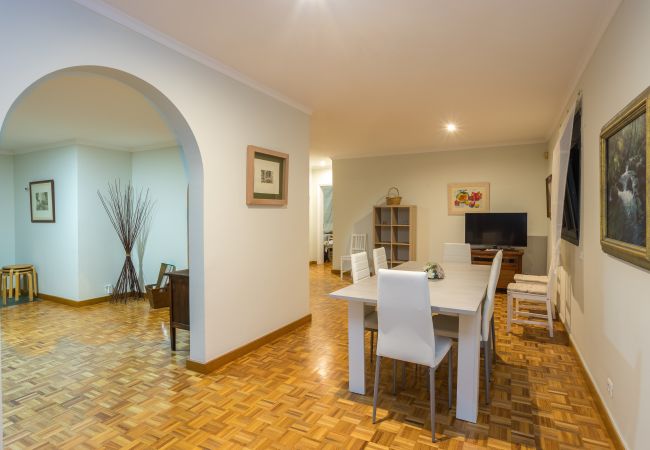 Casa adosada en Las Palmas de Gran Canaria - 2BR Penthouse with Terrace and City views Casa adosada en Las Palmas de Gran Canaria - 2BR Penthouse with Terrace and City views