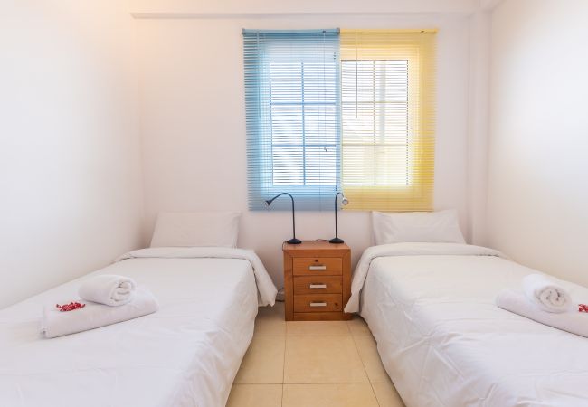 Casa en Buenavista del Norte - 2BR Home with Parking - Mountain Views Terrace Casa en Buenavista del Norte - 2BR Home with Parking - Mountain Views Terrace