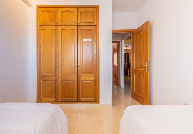 Casa en Buenavista del Norte - 2BR Home with Parking - Mountain Views Terrace Casa en Buenavista del Norte - 2BR Home with Parking - Mountain Views Terrace