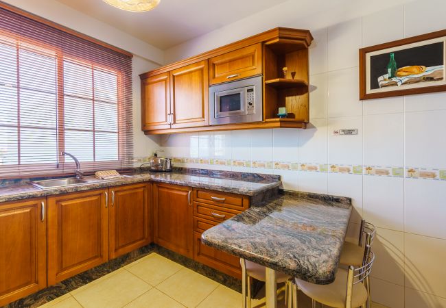 Casa en Buenavista del Norte - 2BR Home with Parking - Mountain Views Terrace Casa en Buenavista del Norte - 2BR Home with Parking - Mountain Views Terrace