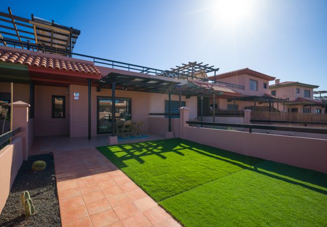Apartamento en La Oliva - Private Terrace Majanicho Home -Garden & Pool Apartamento en La Oliva - Private Terrace Majanicho Home -Garden & Pool