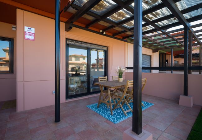 Apartamento en La Oliva - Private Terrace Majanicho Home -Garden & Pool Apartamento en La Oliva - Private Terrace Majanicho Home -Garden & Pool