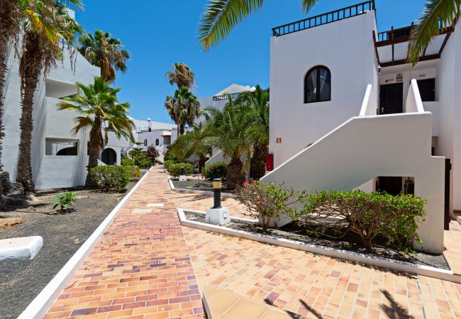 Apartamento en Costa Teguise - Casa Ayram - Private terrace - Pool - 10 min walk Apartamento en Costa Teguise - Casa Ayram - Private terrace - Pool - 10 min walk