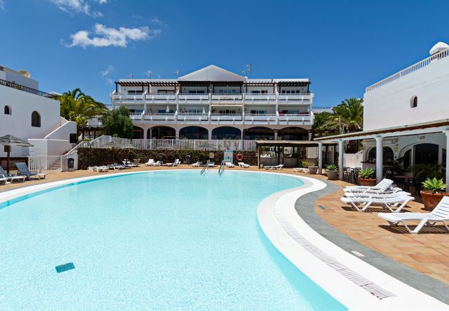 Apartamento en Costa Teguise - Casa Ayram - Private terrace - Pool - 10 min walk Apartamento en Costa Teguise - Casa Ayram - Private terrace - Pool - 10 min walk