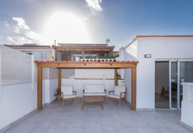 Casa en Telde - Sea Views Private Terrace 2BR House near the Beach Casa en Telde - Sea Views Private Terrace 2BR House near the Beach