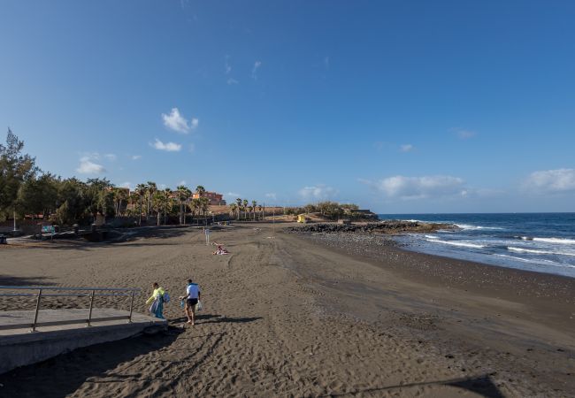 Casa en Telde - Sea Views Private Terrace 2BR House near the Beach Casa en Telde - Sea Views Private Terrace 2BR House near the Beach