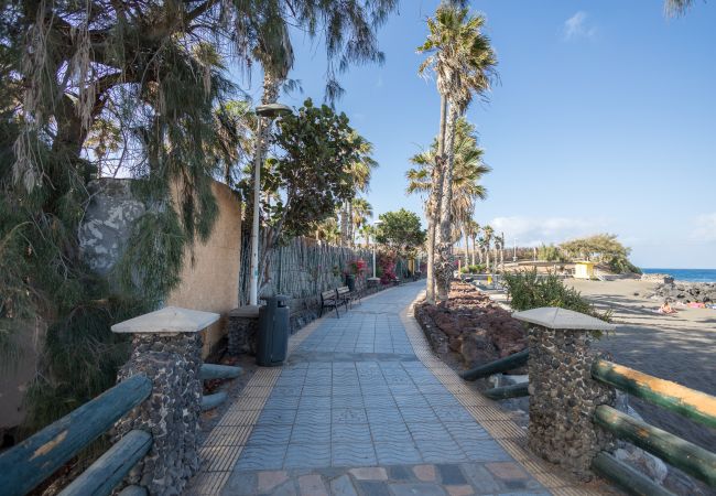 Casa en Telde - Sea Views Private Terrace 2BR House near the Beach Casa en Telde - Sea Views Private Terrace 2BR House near the Beach