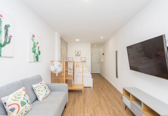 Estudio en Las Palmas de Gran Canaria - Las Canteras Beach - Bright Studio - Workfriendly Estudio en Las Palmas de Gran Canaria - Las Canteras Beach - Bright Studio - Workfriendly