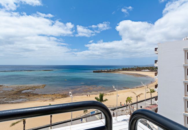 Apartamento en Arrecife - Luxury Beach Views 2BR House - Private Parking Apartamento en Arrecife - Luxury Beach Views 2BR House - Private Parking