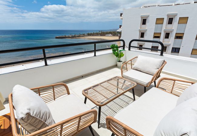 Apartamento en Arrecife - Luxury Beach Views 2BR House - Private Parking Apartamento en Arrecife - Luxury Beach Views 2BR House - Private Parking