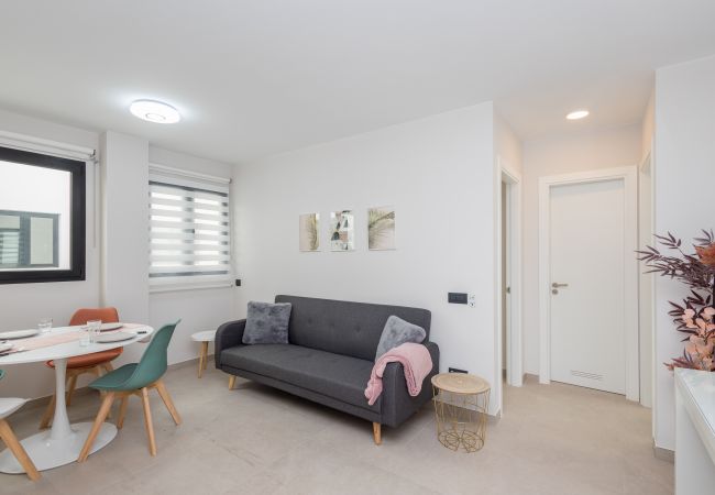 Apartamento en Las Palmas de Gran Canaria - 2BR New Pretty Home next to Las Canteras Beach Apartamento en Las Palmas de Gran Canaria - 2BR New Pretty Home next to Las Canteras Beach