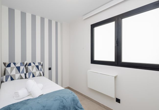 Apartamento en Las Palmas de Gran Canaria - 2BR New Pretty Home next to Las Canteras Beach Apartamento en Las Palmas de Gran Canaria - 2BR New Pretty Home next to Las Canteras Beach