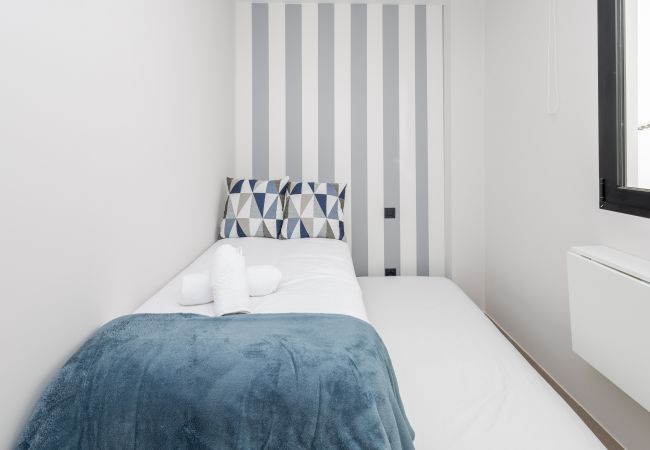 Apartamento en Las Palmas de Gran Canaria - 2BR New Pretty Home next to Las Canteras Beach Apartamento en Las Palmas de Gran Canaria - 2BR New Pretty Home next to Las Canteras Beach