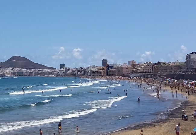Apartamento en Las Palmas de Gran Canaria - 2BR New Pretty Home next to Las Canteras Beach Apartamento en Las Palmas de Gran Canaria - 2BR New Pretty Home next to Las Canteras Beach