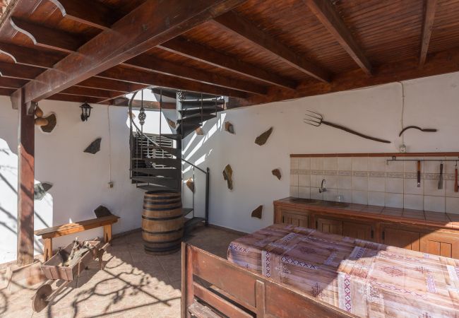 Casa en Vega de San Mateo - Casa Abuela - House in the countryside with pool Casa en Vega de San Mateo - Casa Abuela - House in the countryside with pool