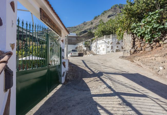 Casa en Vega de San Mateo - Casa Abuela - House in the countryside with pool Casa en Vega de San Mateo - Casa Abuela - House in the countryside with pool