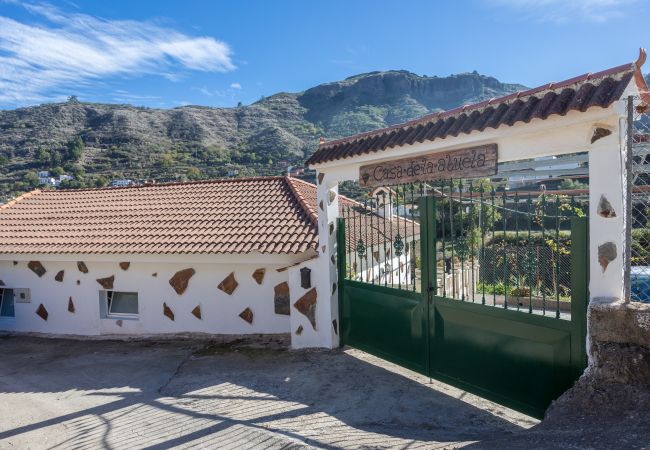 Casa en Vega de San Mateo - Casa Abuela - House in the countryside with pool Casa en Vega de San Mateo - Casa Abuela - House in the countryside with pool