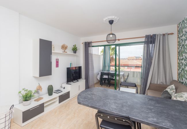 Apartamento en San Bartolomé de Tirajana - Floral Home - Large Private Terrace with Pool Apartamento en San Bartolomé de Tirajana - Floral Home - Large Private Terrace with Pool