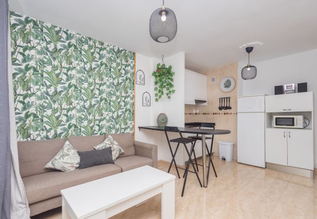 Apartamento en San Bartolomé de Tirajana - Floral Home - Large Private Terrace with Pool Apartamento en San Bartolomé de Tirajana - Floral Home - Large Private Terrace with Pool