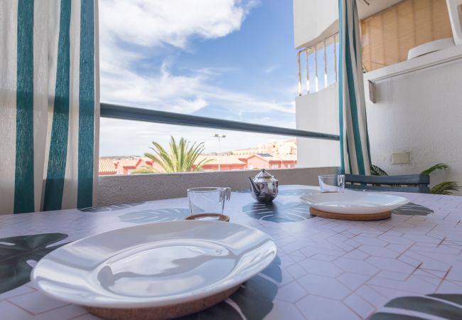 Apartamento en San Bartolomé de Tirajana - Floral Home - Large Private Terrace with Pool Apartamento en San Bartolomé de Tirajana - Floral Home - Large Private Terrace with Pool