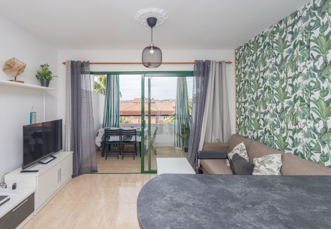 Apartamento en San Bartolomé de Tirajana - Floral Home - Large Private Terrace with Pool Apartamento en San Bartolomé de Tirajana - Floral Home - Large Private Terrace with Pool