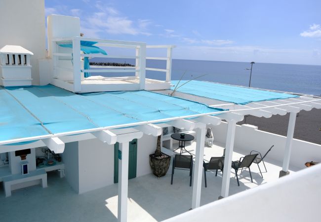 Casa en Santa Cruz de la Palma - Rooftop Dreamhouse - 3BR with Seaviews Casa en Santa Cruz de la Palma - Rooftop Dreamhouse - 3BR with Seaviews