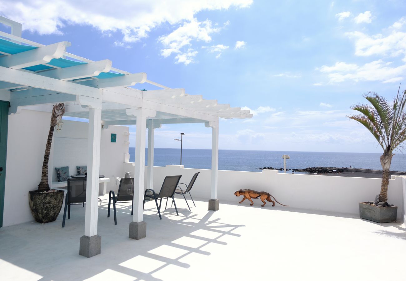 Casa en Santa Cruz de la Palma - Rooftop Dreamhouse - 3BR with Seaviews
