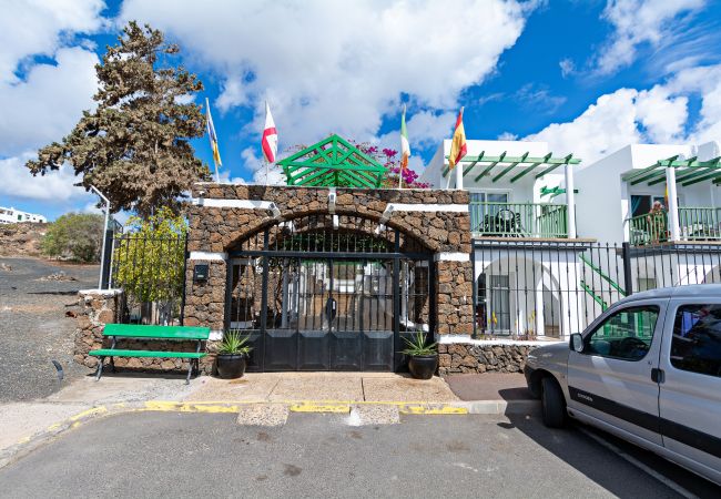 Apartamento en Puerto del Carmen - Guasimeta Duplex - Pool & Balcony Apartamento en Puerto del Carmen - Guasimeta Duplex - Pool & Balcony