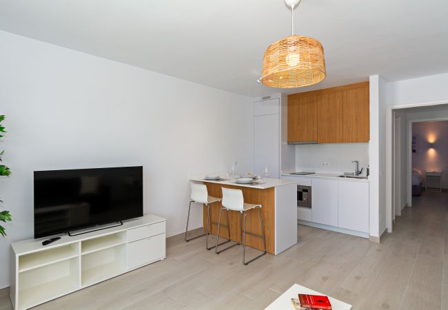 Apartamento en Costa Teguise - Palmeras Apt - Pool & Terrace - next to Beach Apartamento en Costa Teguise - Palmeras Apt - Pool & Terrace - next to Beach