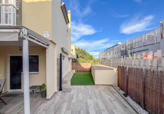 Bungalow en San Bartolomé de Tirajana - Maspalomas Duplex - Private Terrace & Pool Bungalow en San Bartolomé de Tirajana - Maspalomas Duplex - Private Terrace & Pool