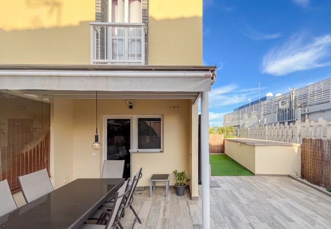 Bungalow en San Bartolomé de Tirajana - Maspalomas Duplex - Private Terrace & Pool Bungalow en San Bartolomé de Tirajana - Maspalomas Duplex - Private Terrace & Pool