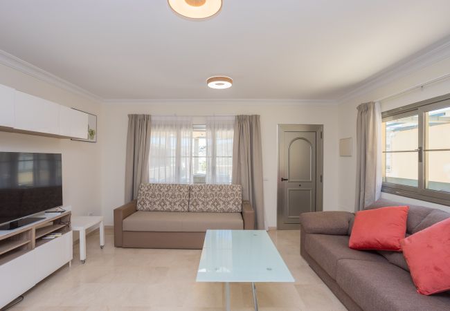 Bungalow en Mogán - 3BR Valley Dreamhouse -Solarium Terrace AirCon & P Bungalow en Mogán - 3BR Valley Dreamhouse -Solarium Terrace AirCon & P