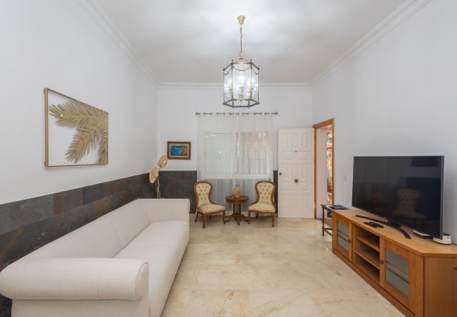 Casa en Las Palmas de Gran Canaria - The Red House - 3BR with Private Terrace Casa en Las Palmas de Gran Canaria - The Red House - 3BR with Private Terrace