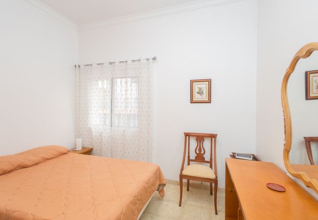 Casa en Las Palmas de Gran Canaria - The Red House - 3BR with Private Terrace Casa en Las Palmas de Gran Canaria - The Red House - 3BR with Private Terrace