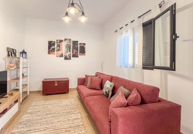Casa en Moya - Moya Rooftop House - 3BR Casa en Moya - Moya Rooftop House - 3BR